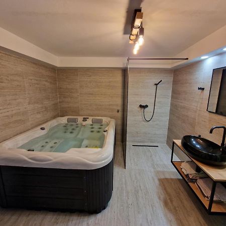 Apartment Stipe Солин Екстериор снимка