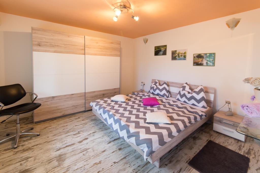 Apartment Stipe Солин Екстериор снимка